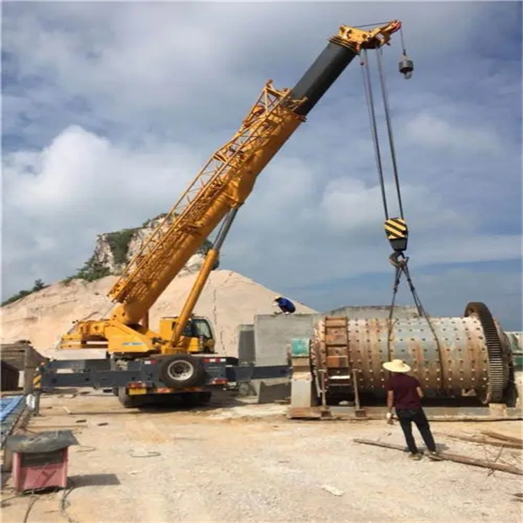 红原吊车的运输费用是否包含在租赁费用中